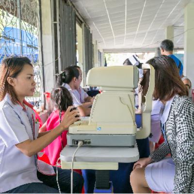 Clinic worker and patient