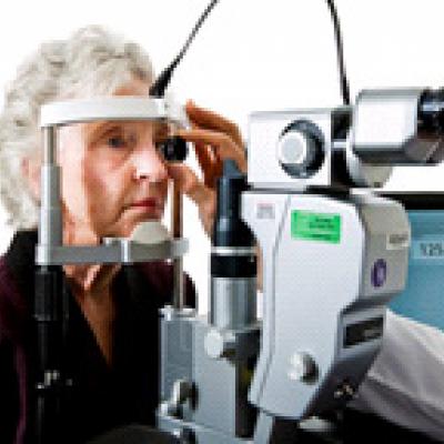 Patient undergoes and eye exam. Courtesy National Eye Institute.