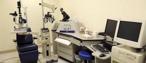 Equipment inside an Eye Clinic exam room