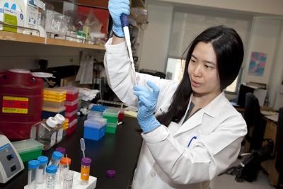 Phoebe Lin, MD, PhD, in the laboratory