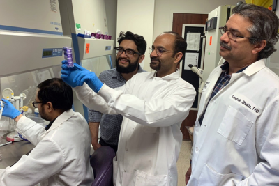 Researchers in the laboratory.