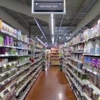 aisle in grocery store as seen by a person with normal vision